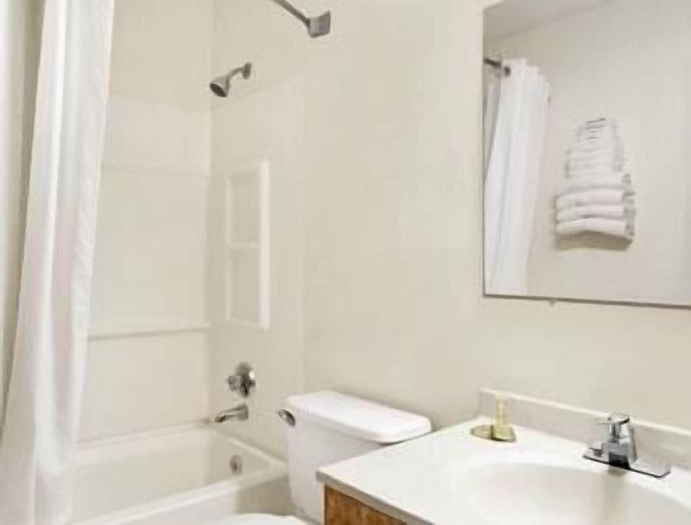 Super 8 By Wyndham Twinsburg/Cleveland Area Quarto foto