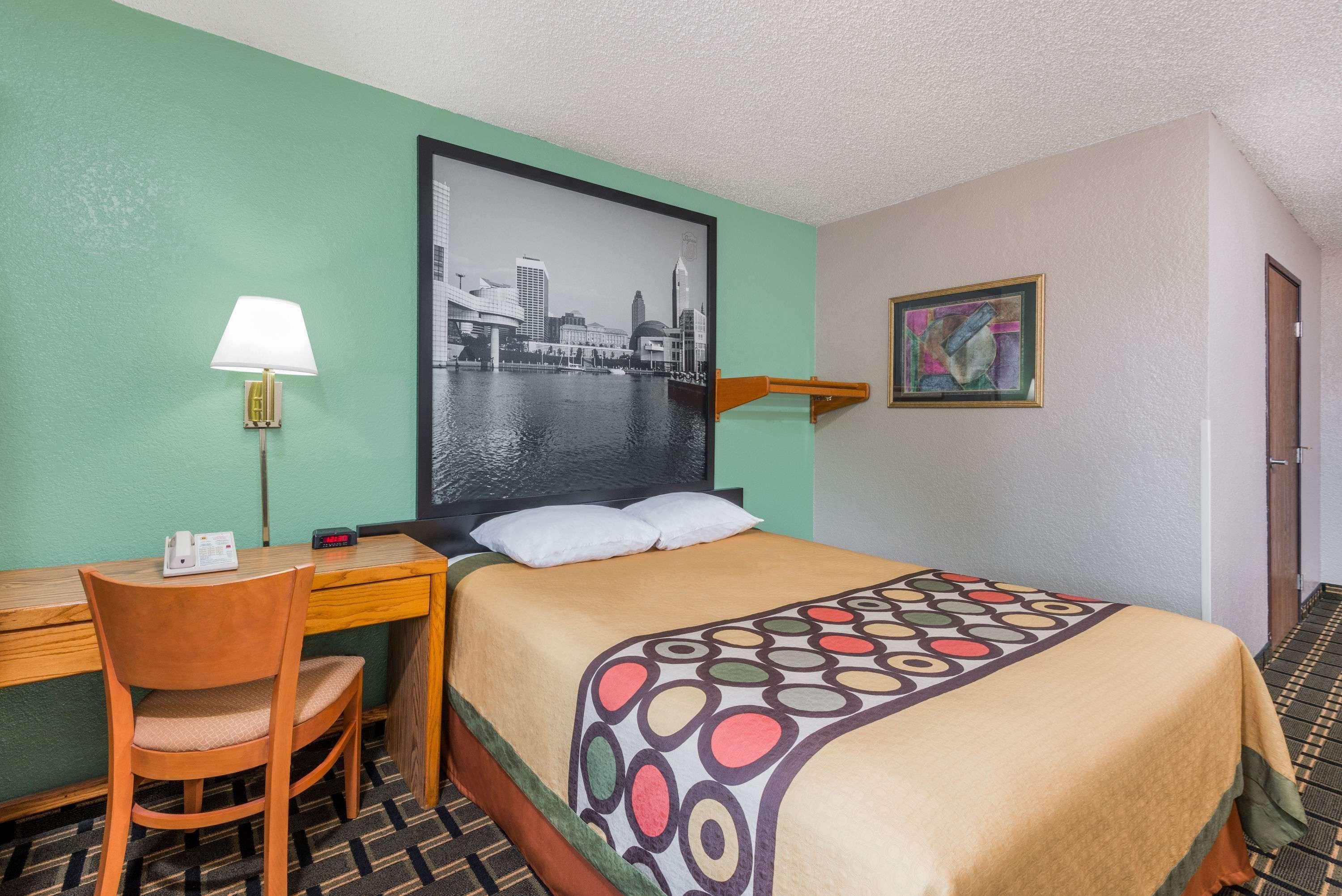 Super 8 By Wyndham Twinsburg/Cleveland Area Exterior foto